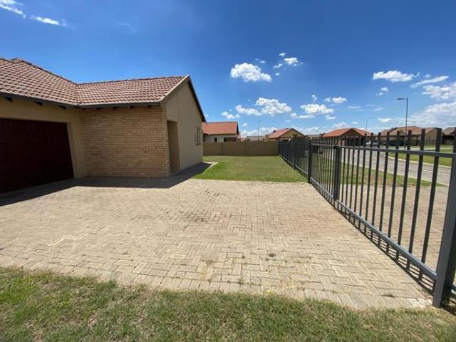 House for sale in Rustenburg Local Municipality, Bojanala Platinum District Municipality