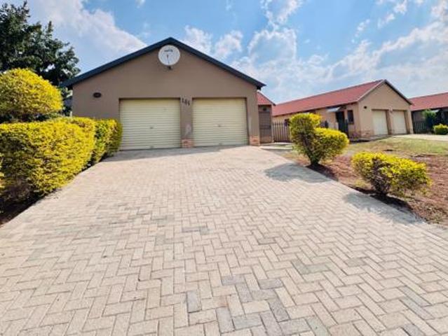 House for sale in Rustenburg Local Municipality, Bojanala Platinum District Municipality