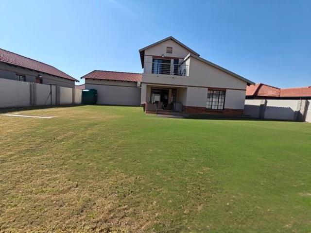 House for sale in Rustenburg Local Municipality, Bojanala Platinum District Municipality
