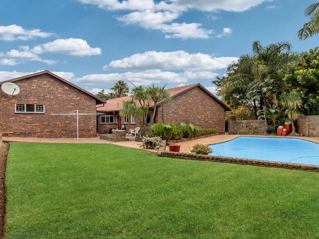 House for sale in Waterkloof, Gauteng