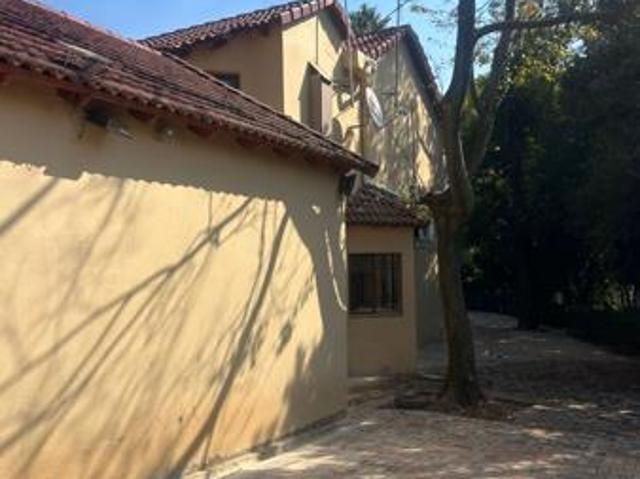 House for rent in Waterkloof, Gauteng