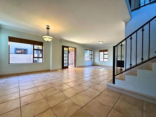 House for rent in Waterkloof, Gauteng