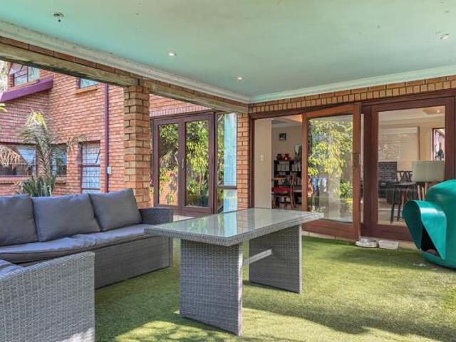 House for rent in Waterkloof, Gauteng
