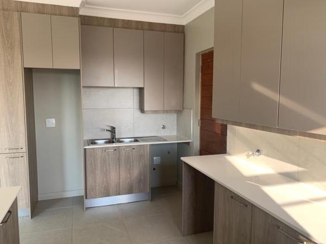 House for rent in Waterkloof, Gauteng