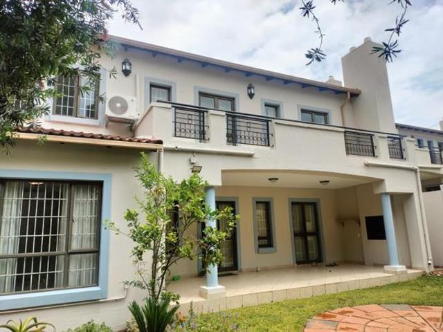 House for rent in Waterkloof, Gauteng