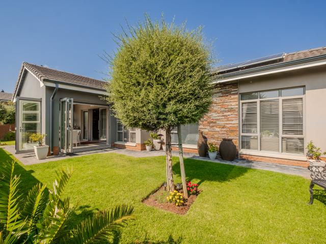 House for sale in Waterkloof, Gauteng