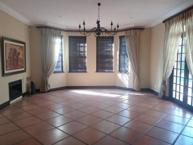 House for rent in Waterkloof, Gauteng