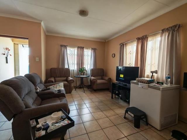 House for sale in Rustenburg Local Municipality, Bojanala Platinum District Municipality
