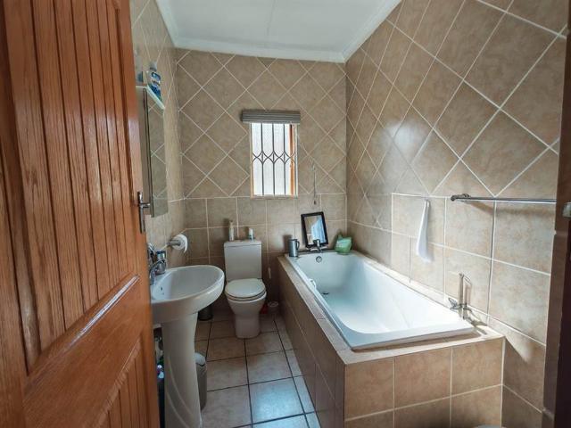House for sale in Tlhabane, North West