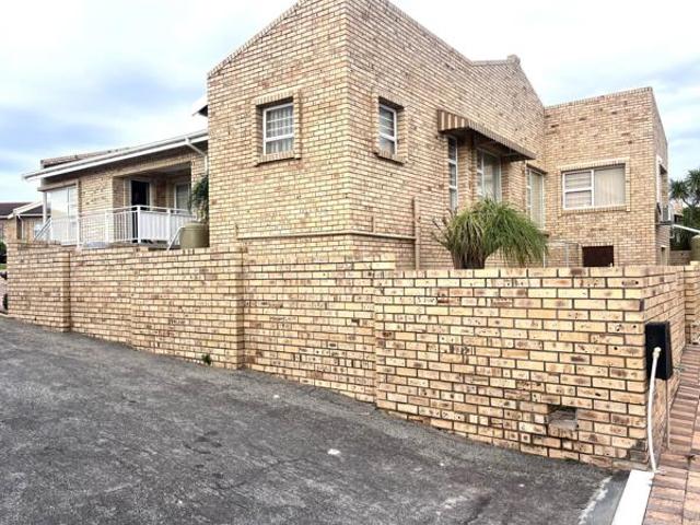House for sale in Cape St Francis, Eastern Cape