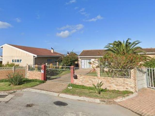 House for sale in Cape St Francis, Eastern Cape