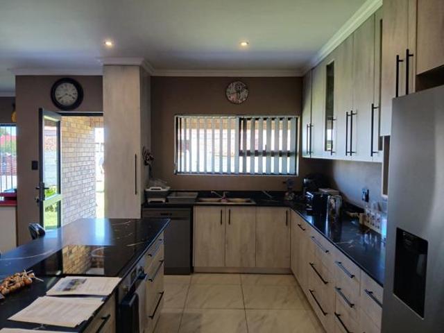 House for sale in Cape St Francis, Eastern Cape