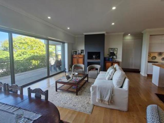House for rent in Jeffreys Bay, Kouga Local Municipality