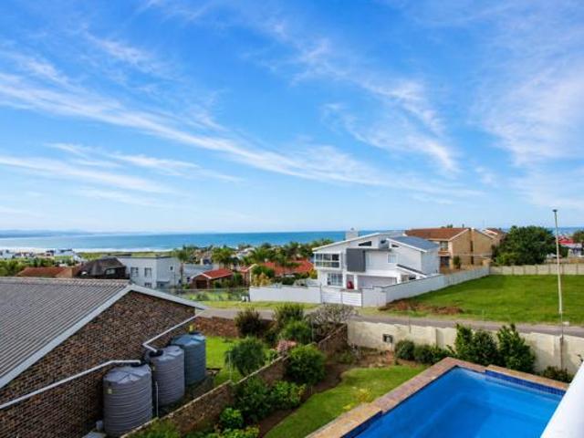 House for sale in Cape St Francis, Eastern Cape