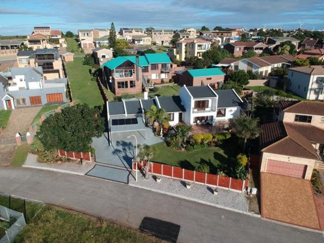 House for sale in Cape St Francis, Eastern Cape