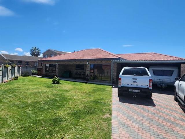 House for sale in Cape St Francis, Eastern Cape