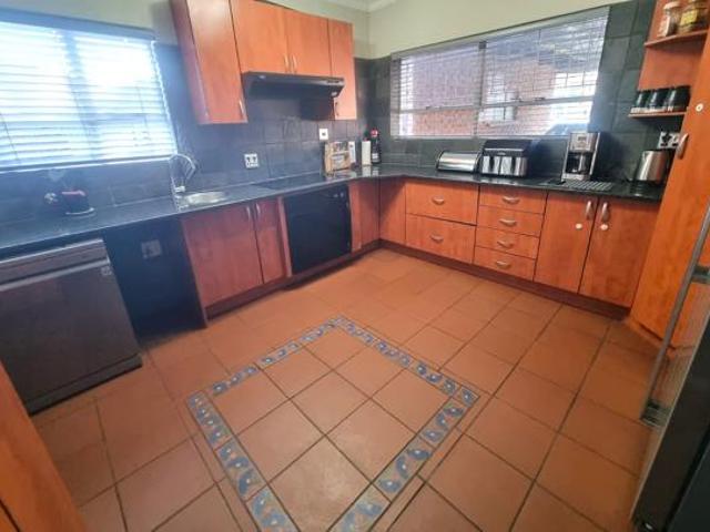 House for rent in Waterkloof, Gauteng