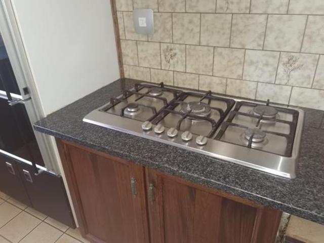 House for rent in Waterkloof, Gauteng