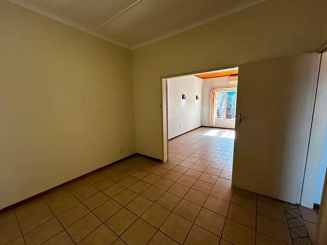 House for rent in Waterkloof, Gauteng