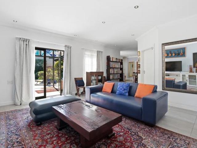 House for sale in Cape Town, Western Cape