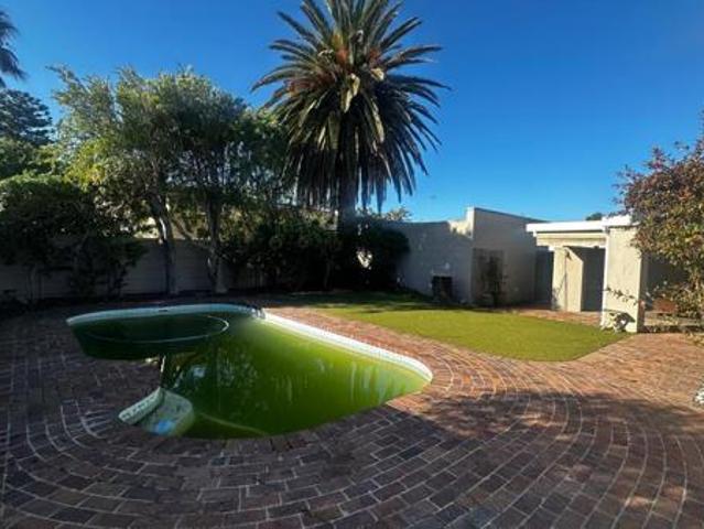 House for sale in Cape Town, Western Cape
