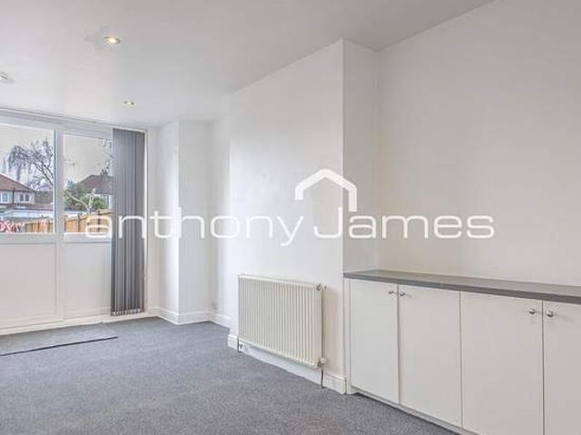 House for rent in Falconwood, Greater London