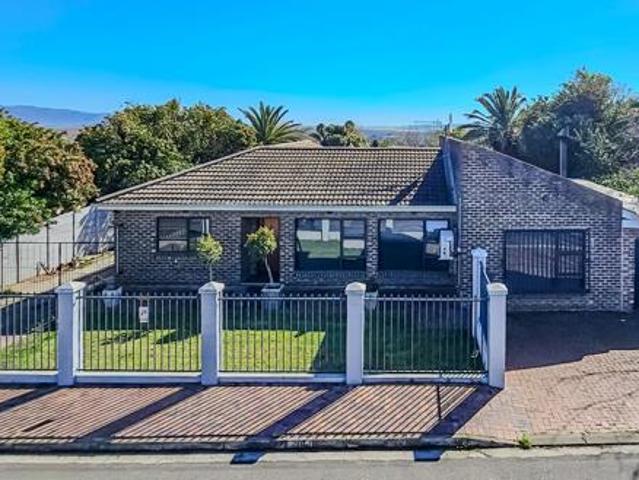 House for sale in Durbanville, Western Cape