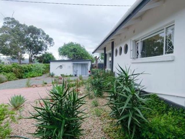 House for sale in Oudtshoorn Local Municipality, Garden Route District Municipality