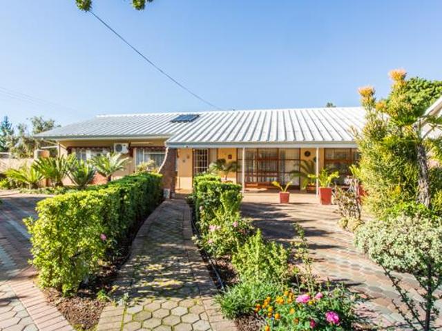 House for sale in Groot Brak Rivier, Western Cape