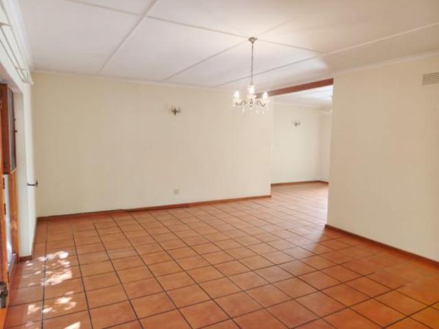 House for sale in Oudtshoorn Local Municipality, Garden Route District Municipality