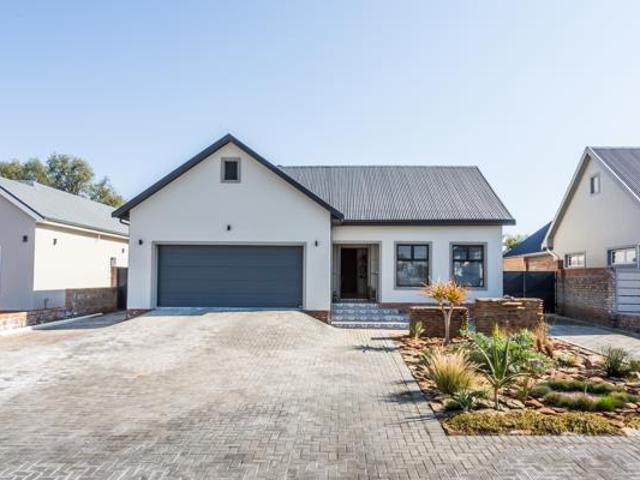 House for sale in Groot Brak Rivier, Western Cape