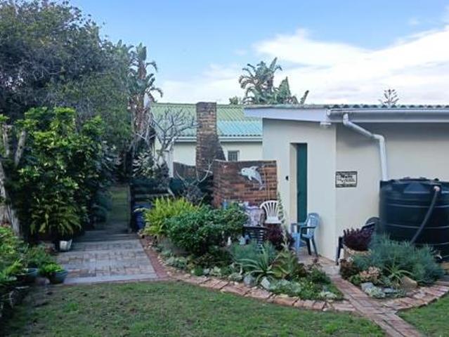 House for sale in Bushmans River Mouth, Eastern Cape