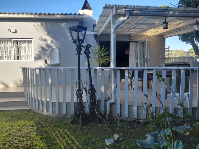 House for sale in Bushmans River Mouth, Eastern Cape