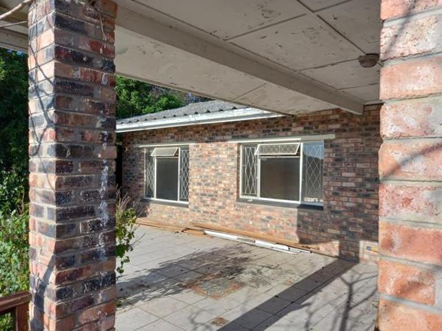 House for sale in Bushmans River Mouth, Eastern Cape