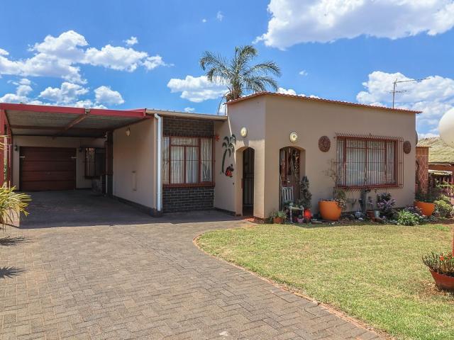 House for sale in Vosloorus, Gauteng