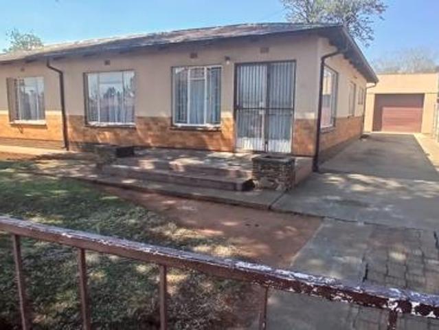 House for sale in West Rand Garden estates, Westonaria Local Municipality