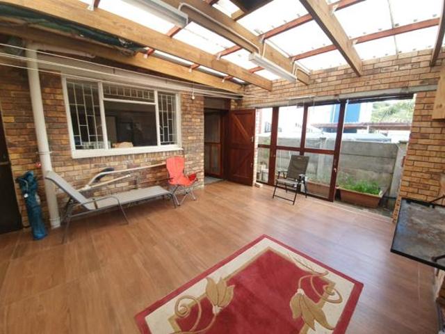 House for sale in Cape Town, Western Cape