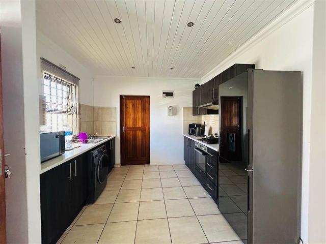 House for sale in Cape Town, Cape Flats