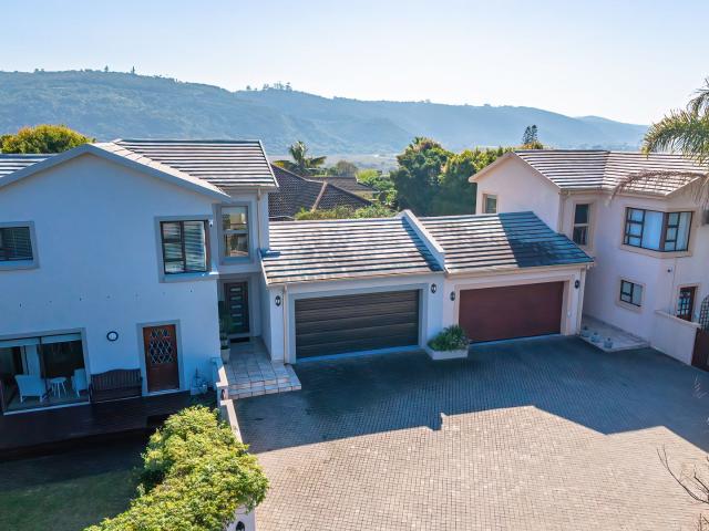 House for sale in Groot Brak Rivier, Western Cape
