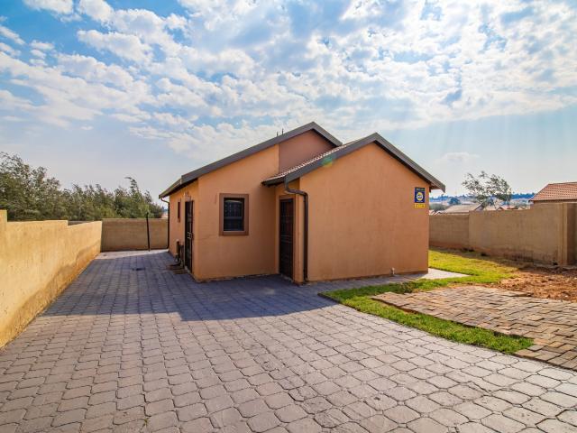 House for sale in Roodepoort, City of Johannesburg Metropolitan Municipality