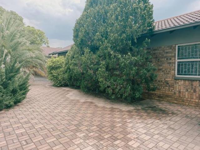 House for sale in Klerksdorp, Matlosana Local Municipality