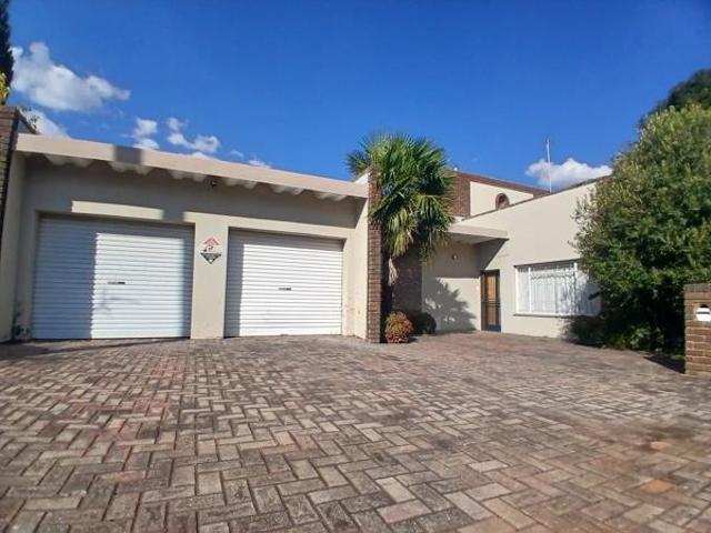 House for sale in Dr Kenneth Kaunda, North West
