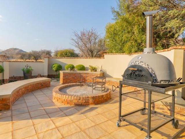 House for sale in Dr Kenneth Kaunda, North West