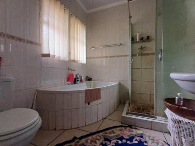 House for sale in Klerksdorp, Matlosana Local Municipality