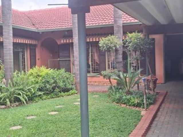 House for sale in Klerksdorp, Matlosana Local Municipality