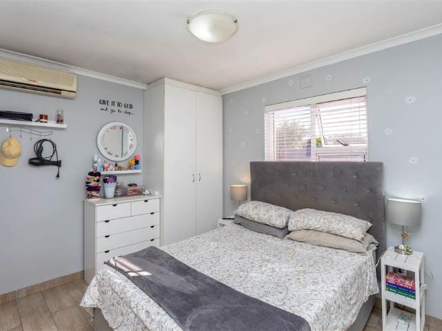 House for sale in Cape Town, Western Cape