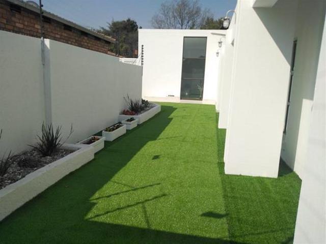 House for rent in Waterkloof, Gauteng