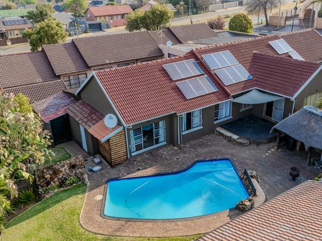 House for sale in Nooitgedacht, Gauteng