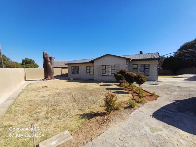 House for sale in Roodepoort