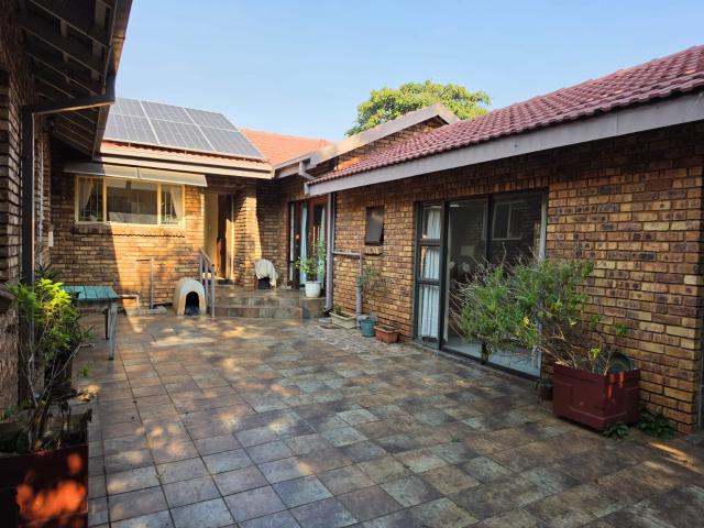 House for sale in Waterkloof, Gauteng